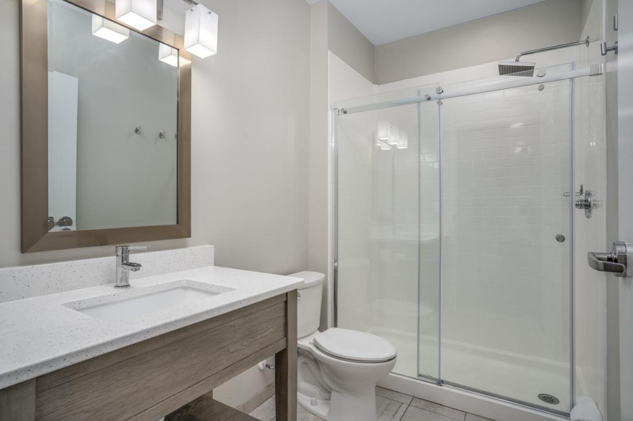 Lighthouse Suites - Best Western Signature Collection Emerald Isle Buitenkant foto